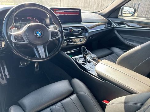 Used 2021 BMW 530i w/ M Sport Package image 35