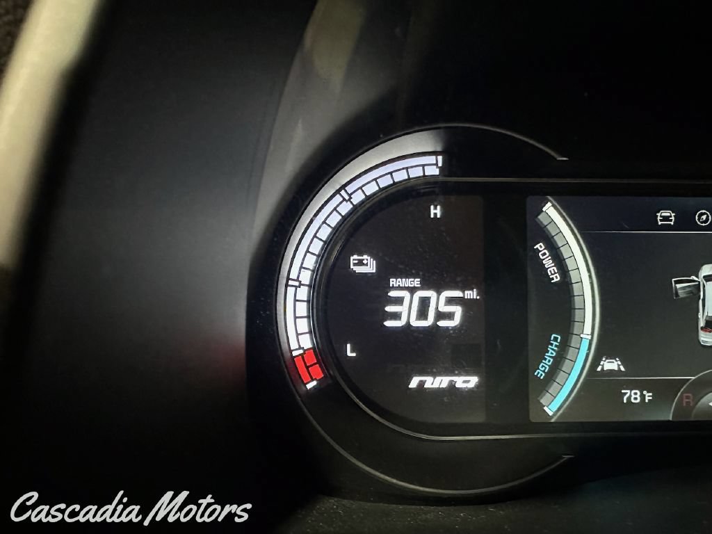 Used 2019 Kia Niro EX Premium w/ Cold Weather Package 1.0 FWD image 18