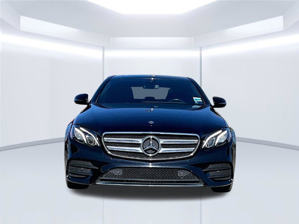 Used 2017 Mercedes-Benz E 300 4MATIC image 5