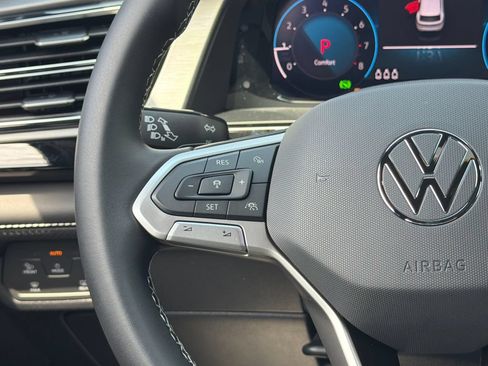 New 2026 Volkswagen Atlas Cross Sport SE FWD image 29