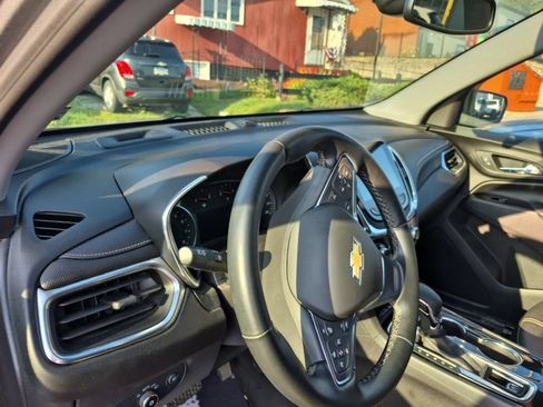 Used 2024 Chevrolet Equinox Premier AWD/4WD image 10