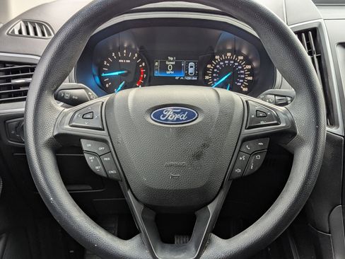 Used 2020 Ford Edge SE image 17