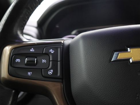 Used 2021 Chevrolet Silverado 2500 High Country w/ Z71 Off-Road Package image 15