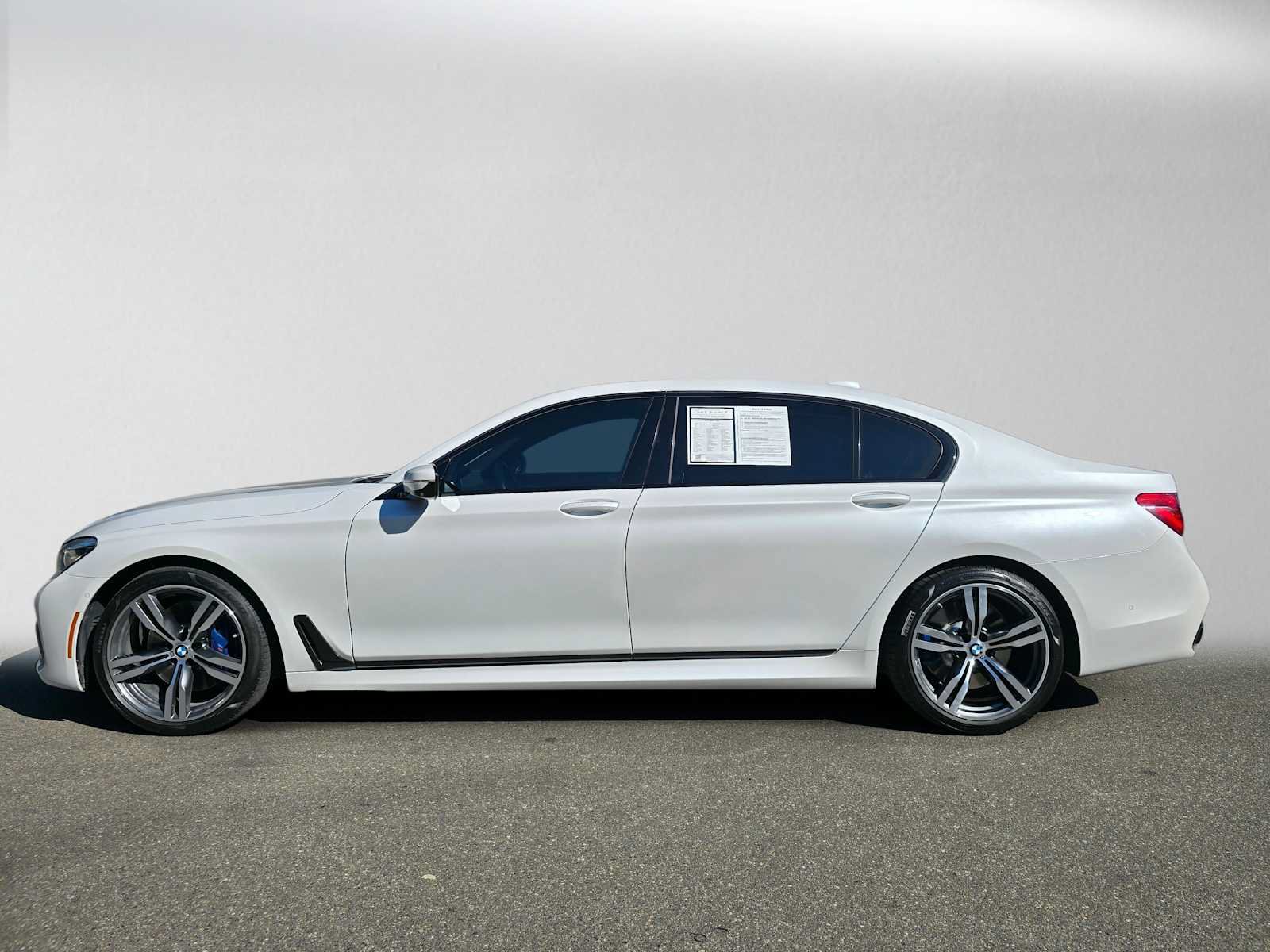 Used 2018 BMW 750i RWD image 6