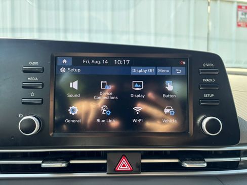 Used 2022 Hyundai Elantra SEL FWD image 28