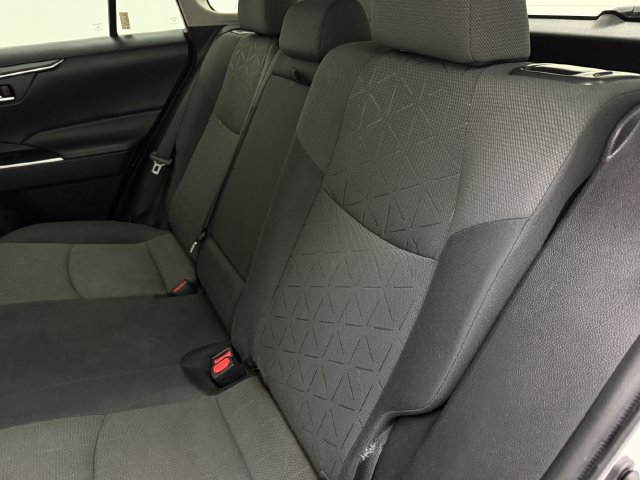 Used 2021 Toyota RAV4 XLE FWD image 34