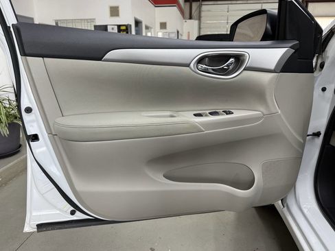 Used 2015 Nissan Sentra S image 12