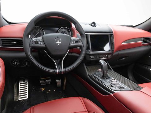Used 2021 Maserati Levante S GranSport AWD/4WD image 6