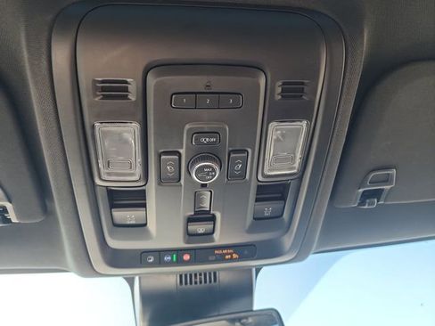 Used 2023 Chevrolet Tahoe Premier image 23