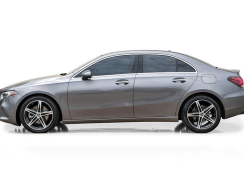 Used 2022 Mercedes-Benz A 220 image 11
