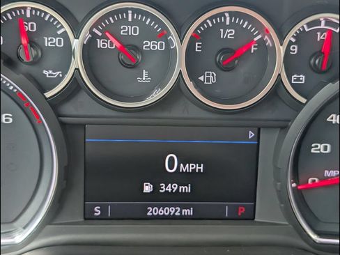 Used 2020 Chevrolet Silverado 2500 LT w/ Fleet Comfort Package RWD image 9