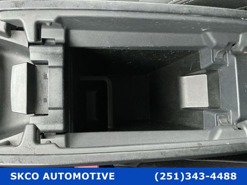 Used 2024 Nissan Rogue S AWD/4WD image 25