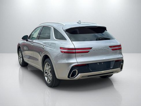 Used 2025 Genesis GV70 2.5T AWD/4WD image 7