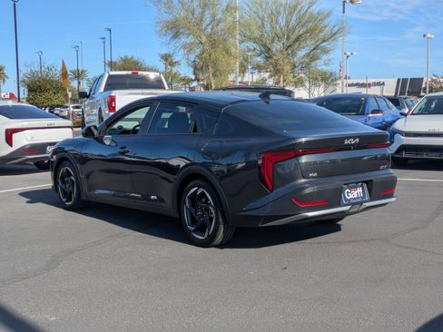 Certified 2025 Kia K4 EX image 3