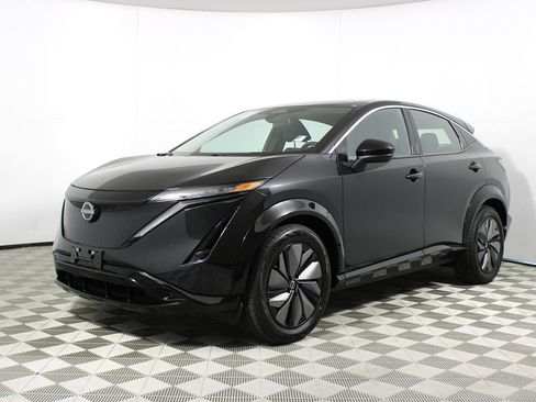 Used 2024 Nissan Ariya FWD image 3