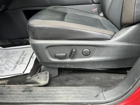 Used 2024 Nissan Pathfinder SL AWD/4WD image 20