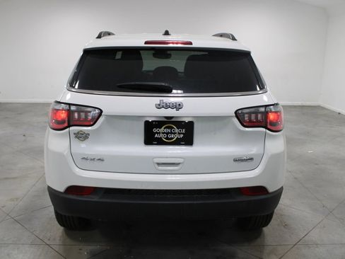 Used 2024 Jeep Compass Latitude image 8