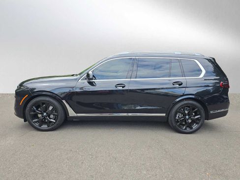 Used 2025 BMW X7 xDrive40i w/ Premium Package AWD/4WD image 6
