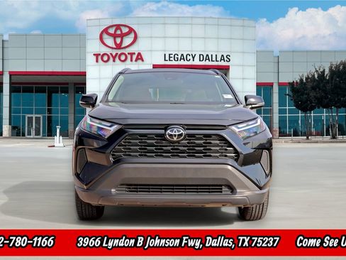 Used 2024 Toyota RAV4 XLE image 5