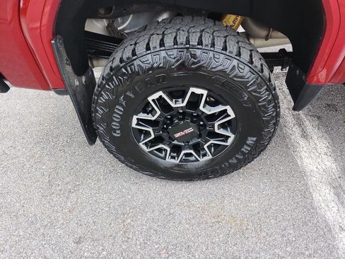 Certified 2024 GMC Sierra 2500 AT4X image 4