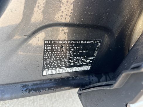 Certified 2025 Volkswagen Tiguan S FWD image 30