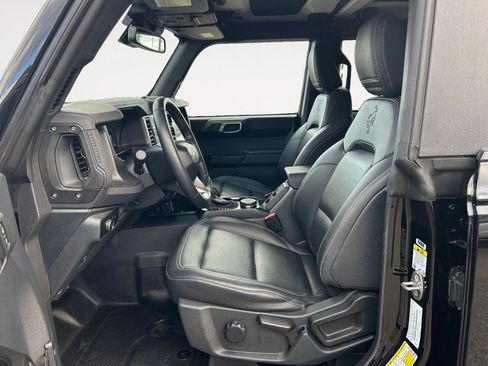 Used 2025 Ford Bronco Badlands AWD/4WD image 15