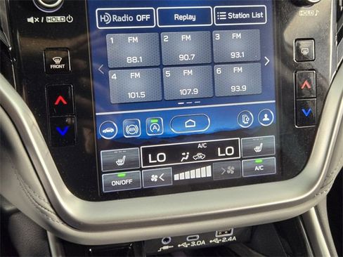 Used 2025 Subaru Outback Limited image 23