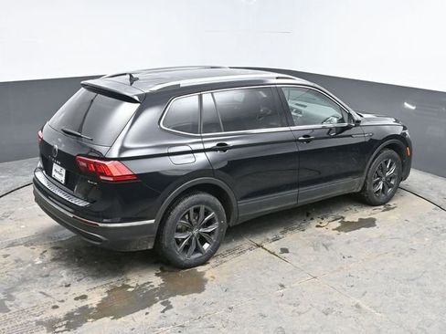 Used 2022 Volkswagen Tiguan SE image 31