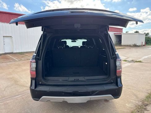 Used 2019 Ford Expedition Max Limited RWD image 29