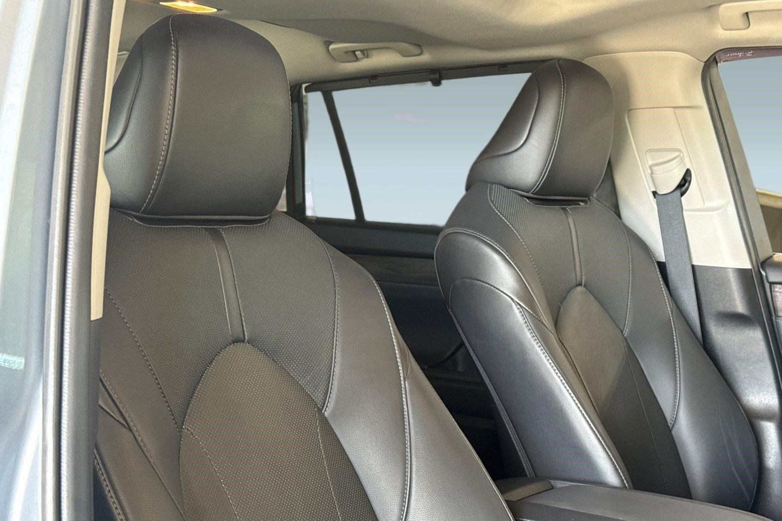 Used 2021 Toyota Highlander Limited AWD/4WD image 26