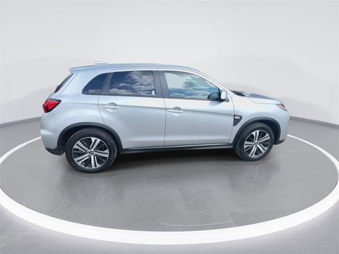 Used 2025 Mitsubishi Outlander Sport ES image 9