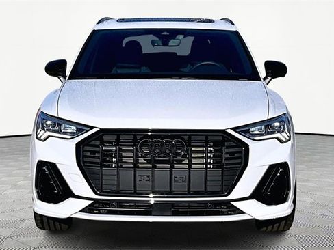 Used 2025 Audi Q3 2.0T Premium Plus w/ Premium Plus Package image 3