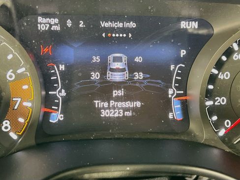 Used 2022 Jeep Compass Latitude AWD/4WD image 12