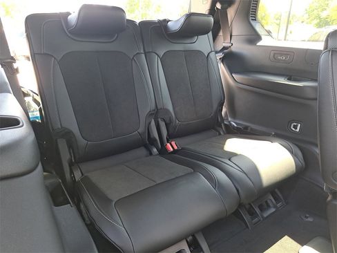 New 2025 Jeep Grand Cherokee L Altitude image 12