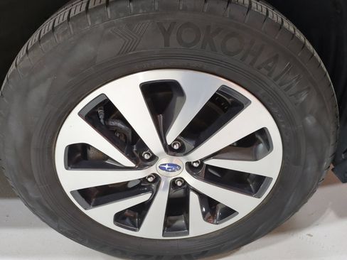 Certified 2024 Subaru Outback Premium w/ Popular Package #1A AWD/4WD image 9