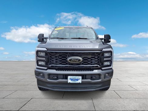 Used 2025 Ford F250 XLT w/ Black Appearance Package AWD/4WD image 2