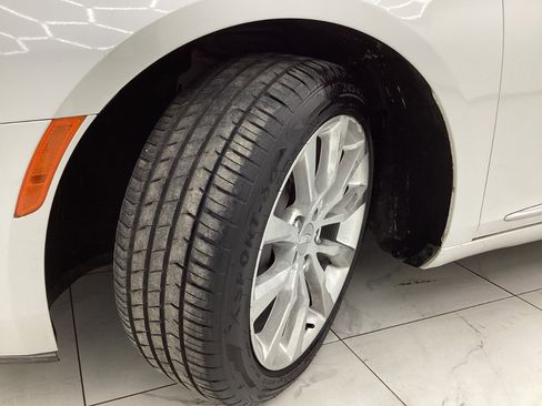 Used 2017 Cadillac XTS Luxury image 43