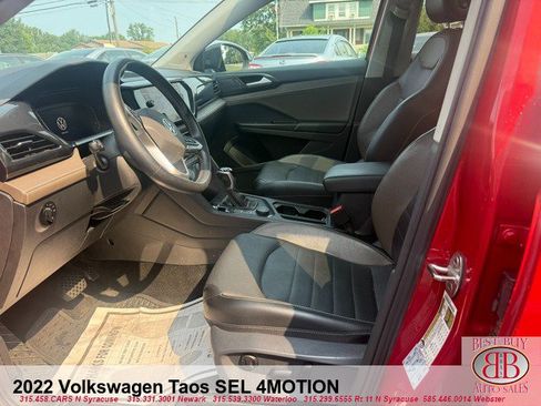 Used 2022 Volkswagen Taos SEL w/ Panoramic Sunroof Package AWD/4WD image 10