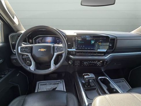 Used 2024 Chevrolet Silverado 1500 LTZ image 10