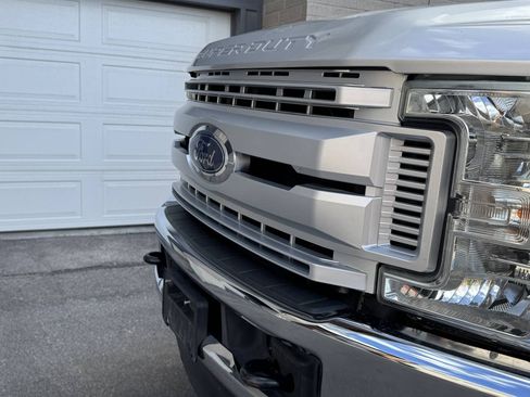 Used 2017 Ford F250 XLT AWD/4WD image 16