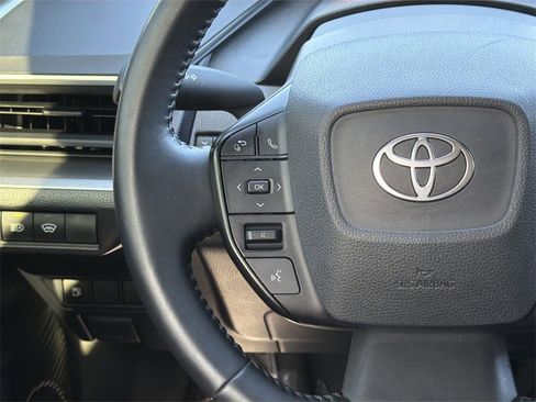 Used 2023 Toyota Prius LE image 8