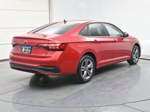 Certified 2024 Volkswagen Jetta SE FWD image 23