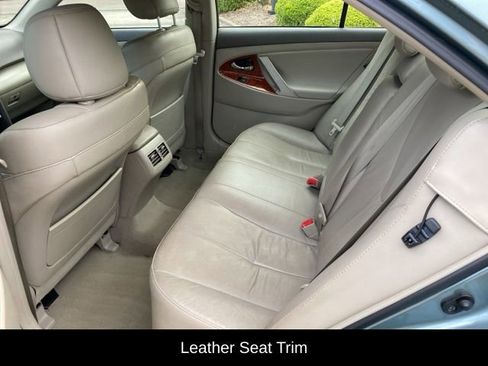 Used 2011 Toyota Camry Hybrid FWD image 19