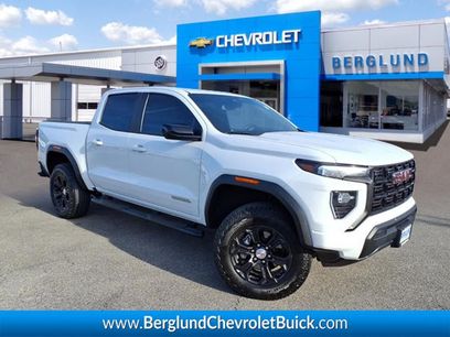 Used 2023 GMC Canyon Elevation w/ Trailering Package