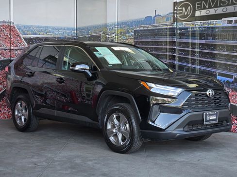 Certified 2025 Toyota RAV4 XLE FWD image 1