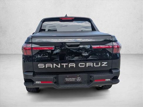 Used 2025 Hyundai Santa Cruz SE image 7