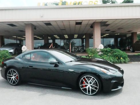 Used 2024 Maserati GranTurismo Trofeo AWD/4WD image 21