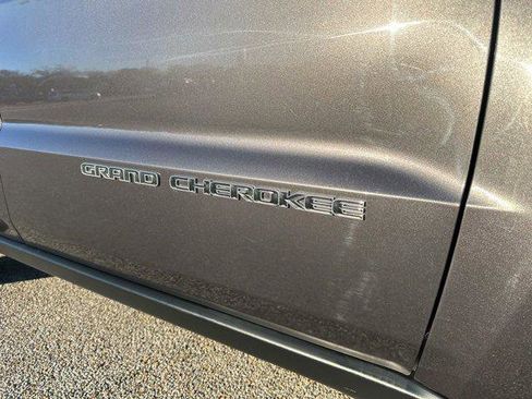 Certified 2021 Jeep Grand Cherokee Limited image 51