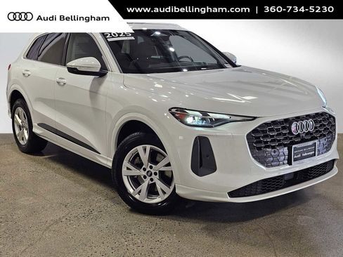 Certified 2025 Audi Q5 Premium image 1