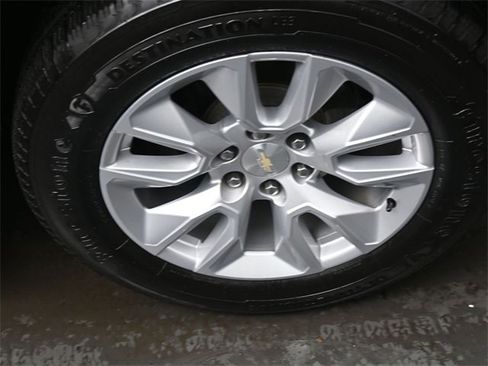 Used 2021 Chevrolet Silverado 1500 Custom image 32